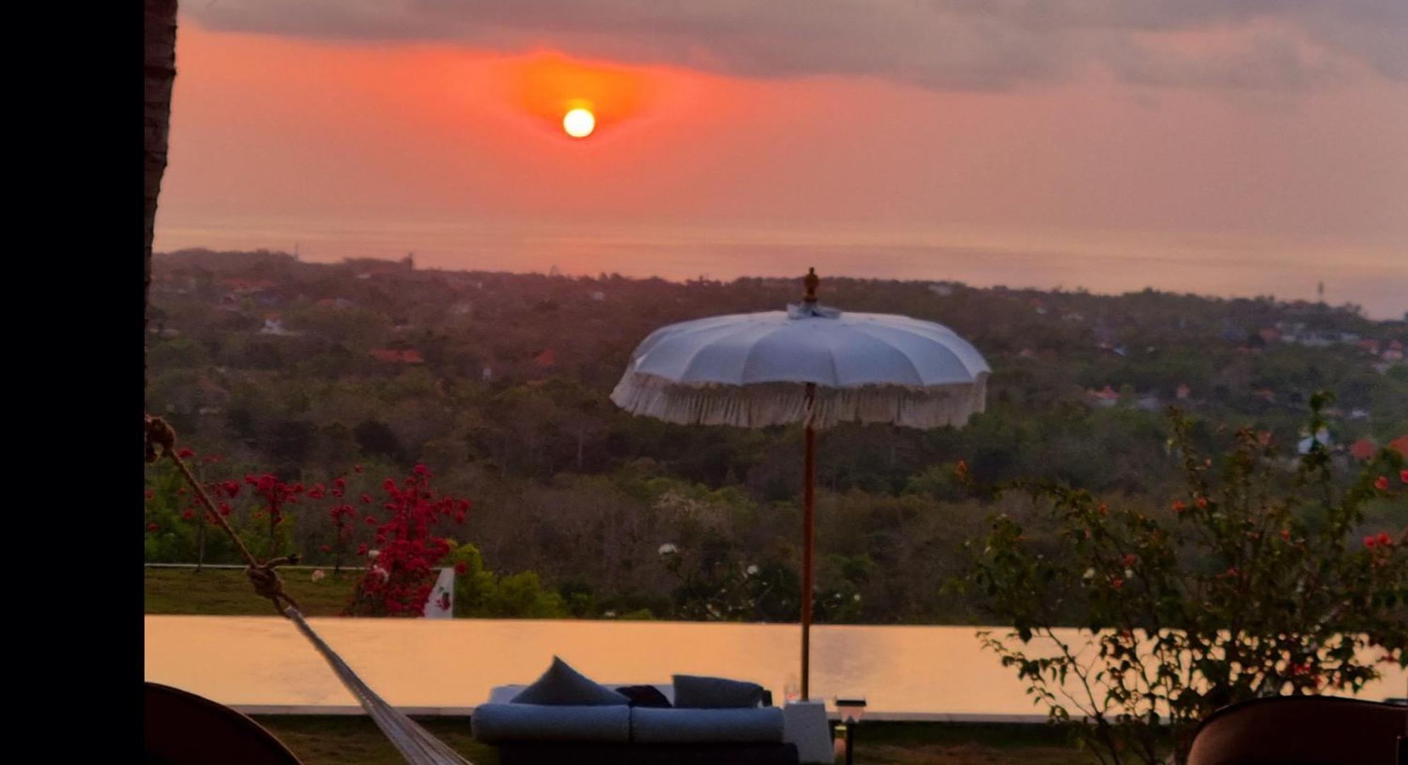Uluwatu Sunset Hills Apartment Exterior foto